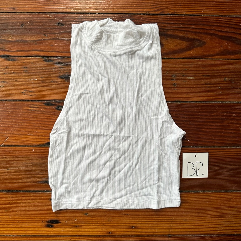 NWT BP mock neck ribbed sleeveless top in White